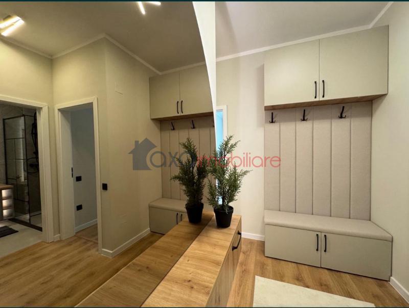 Apartament 3 camere de vanzare in Floresti