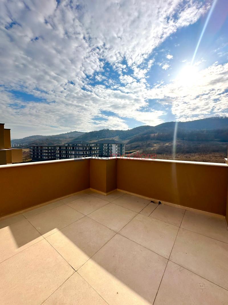 Apartment 3 rooms for sell in Floresti