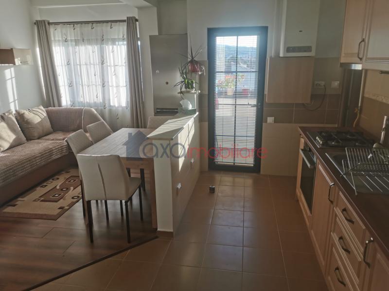 Apartament 3 camere de vanzare in Floresti